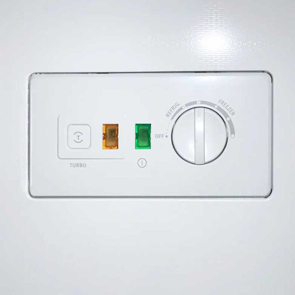 Frigidaire Congelador Horizontal 7 Pies, FFCC07C3HQW