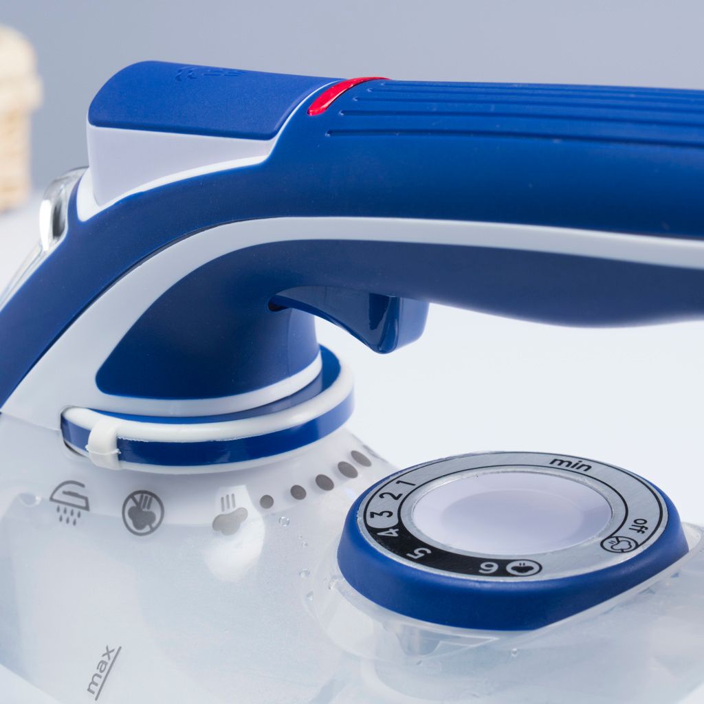 Black + Decker Plancha de Vapor Cerámica Impact, IR3001